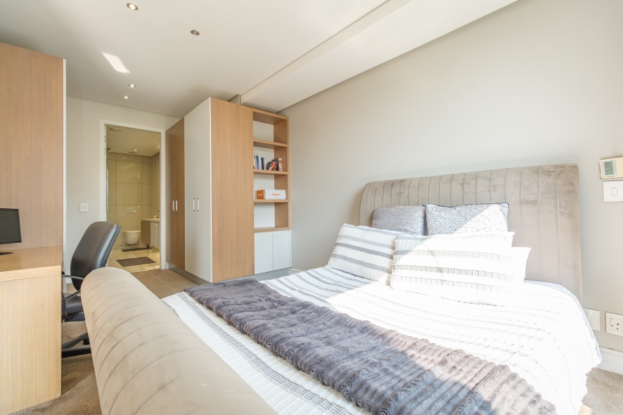 To Let 1 Bedroom Property for Rent in Sandown Gauteng