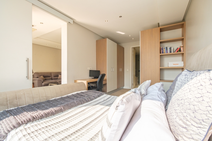 To Let 1 Bedroom Property for Rent in Sandown Gauteng