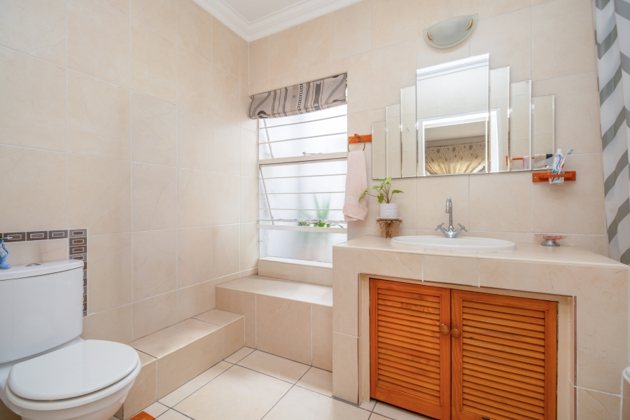 2 Bedroom Property for Sale in Woodmead Gauteng