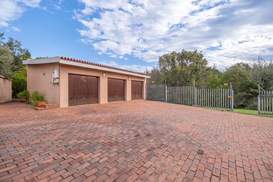 2 Bedroom Property for Sale in Woodmead Gauteng
