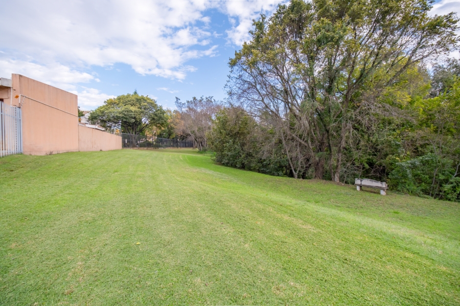 2 Bedroom Property for Sale in Woodmead Gauteng
