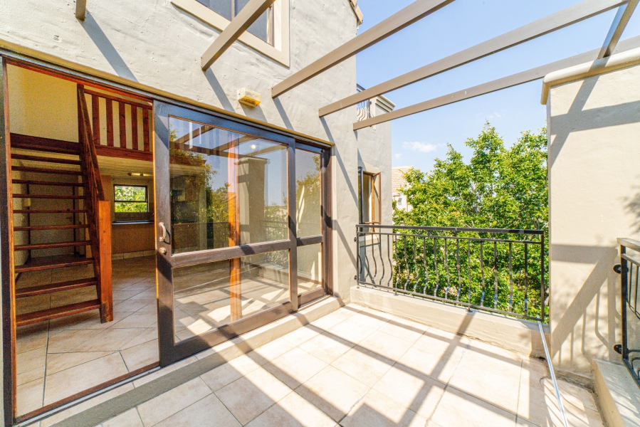 To Let 1 Bedroom Property for Rent in Lonehill Gauteng