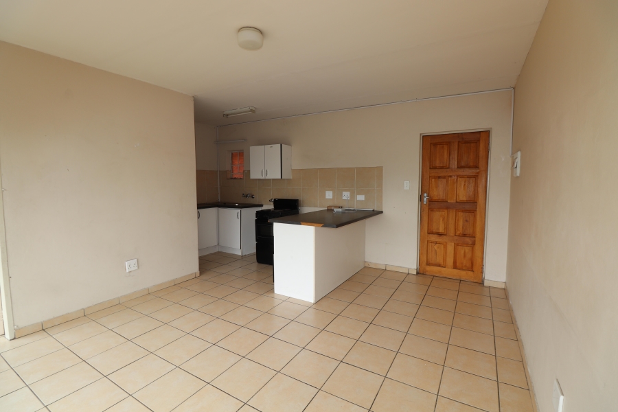 To Let 1 Bedroom Property for Rent in Cresslawn Gauteng