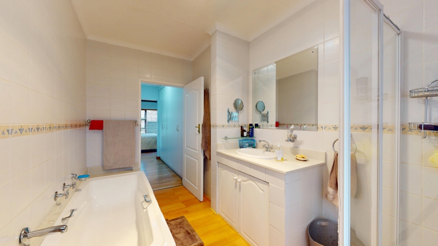 3 Bedroom Property for Sale in Beyers Park Gauteng