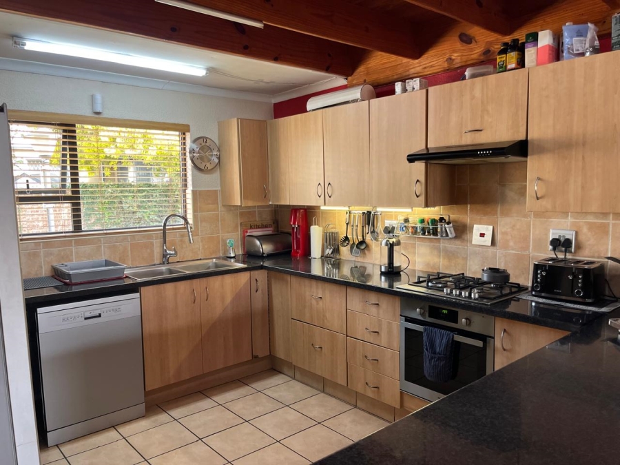 3 Bedroom Property for Sale in Illiondale Gauteng