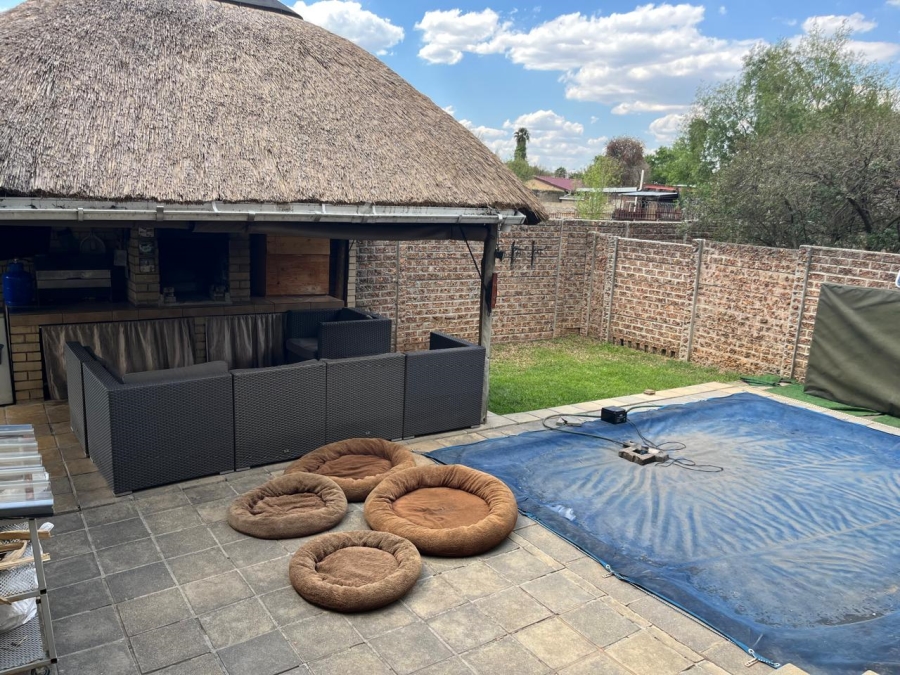 3 Bedroom Property for Sale in Illiondale Gauteng