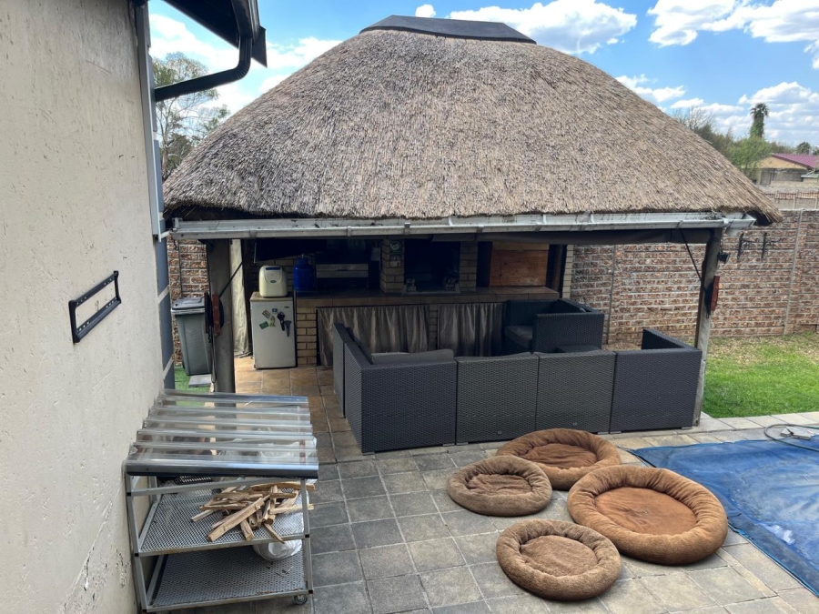 3 Bedroom Property for Sale in Illiondale Gauteng