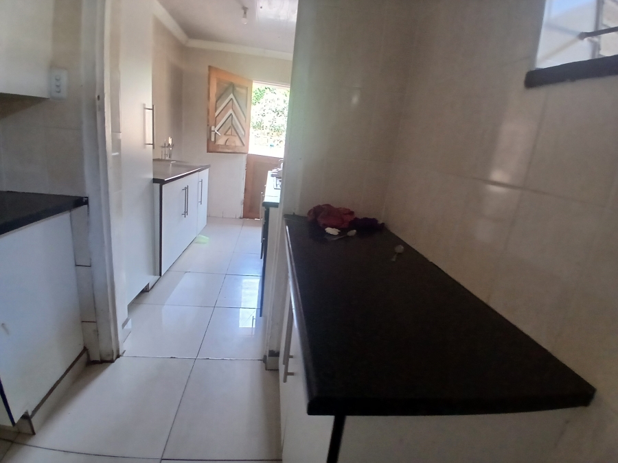 5 Bedroom Property for Sale in Selcourt Gauteng