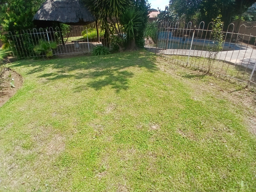 5 Bedroom Property for Sale in Selcourt Gauteng
