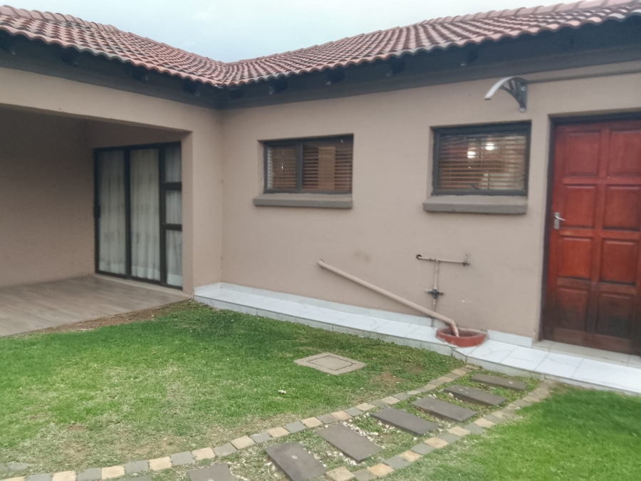 3 Bedroom Property for Sale in Amandasig Gauteng
