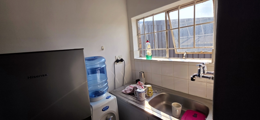 To Let Commercial Property for Rent in Halfway House Gauteng