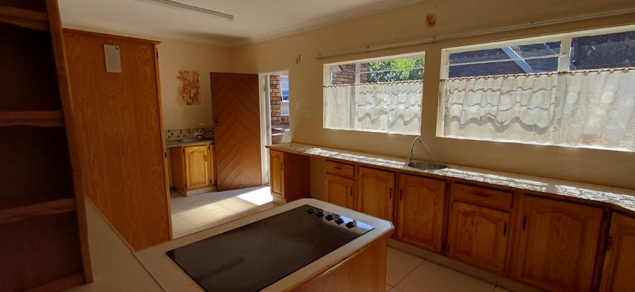 To Let 3 Bedroom Property for Rent in Dalpark Proper Gauteng