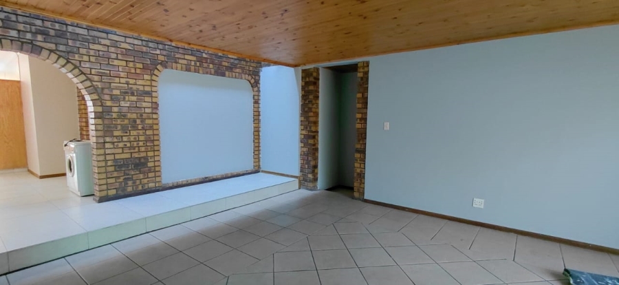 To Let 3 Bedroom Property for Rent in Dalpark Proper Gauteng