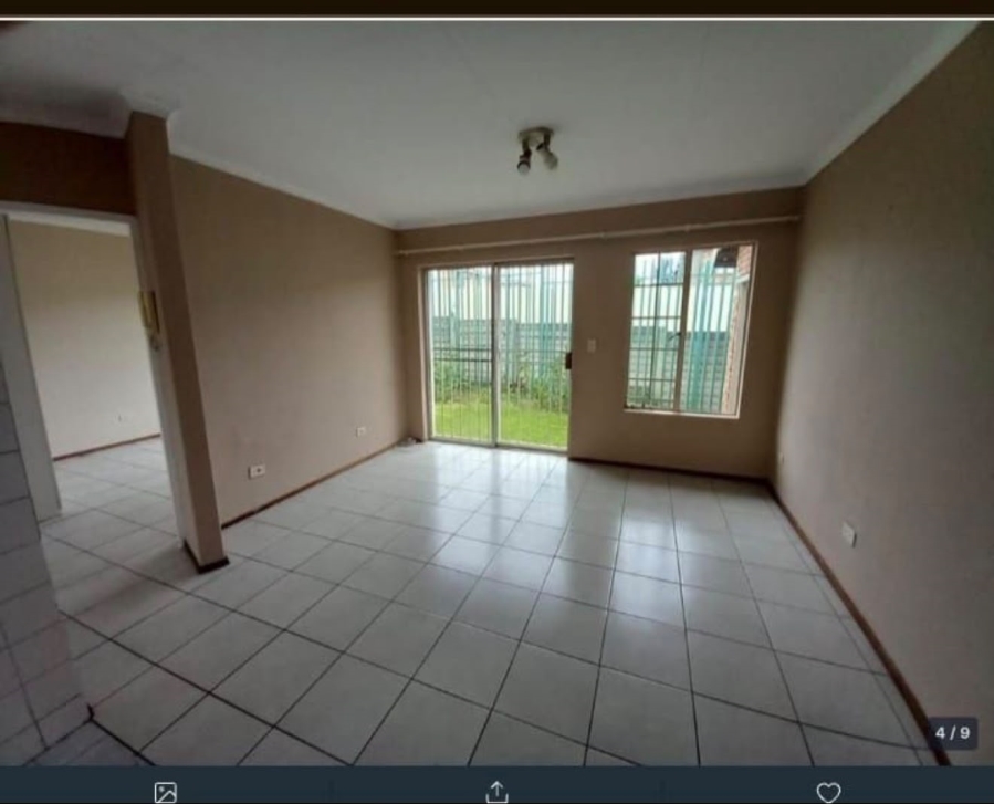 2 Bedroom Property for Sale in Birchleigh Gauteng