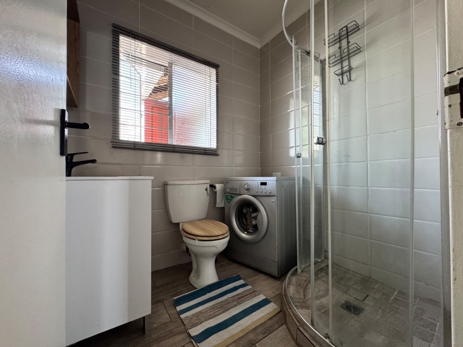2 Bedroom Property for Sale in The Reeds Gauteng