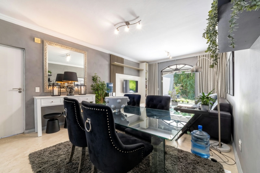 To Let 2 Bedroom Property for Rent in Craighall Gauteng