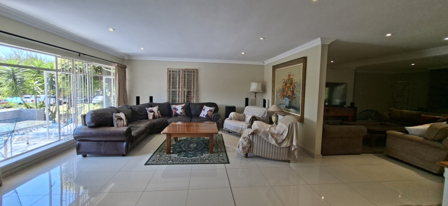 5 Bedroom Property for Sale in Chancliff A H Gauteng