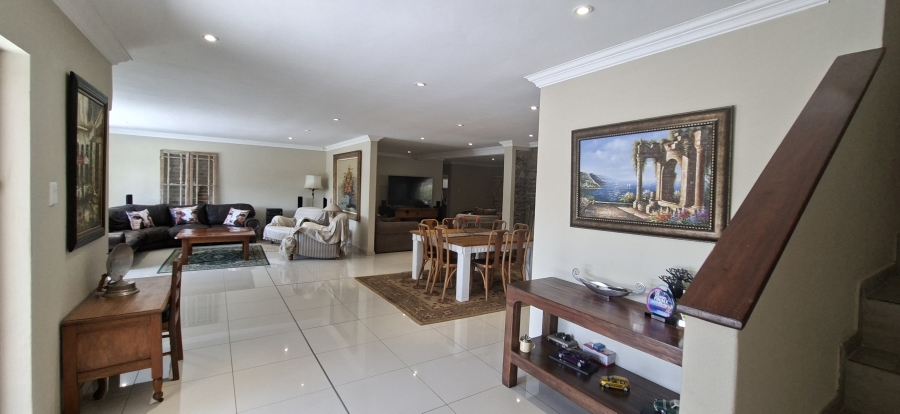 5 Bedroom Property for Sale in Chancliff A H Gauteng