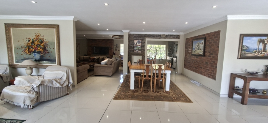 5 Bedroom Property for Sale in Chancliff A H Gauteng