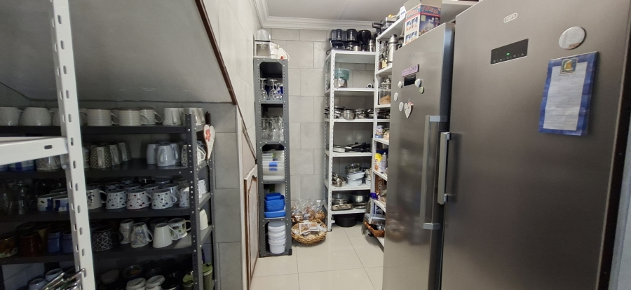 5 Bedroom Property for Sale in Chancliff A H Gauteng