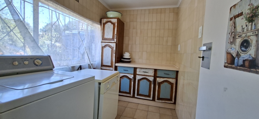 5 Bedroom Property for Sale in Chancliff A H Gauteng