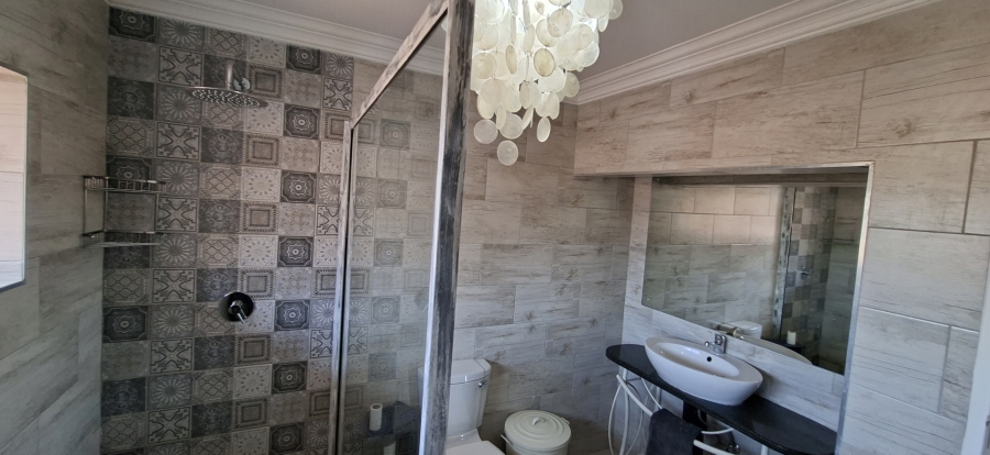 5 Bedroom Property for Sale in Chancliff A H Gauteng