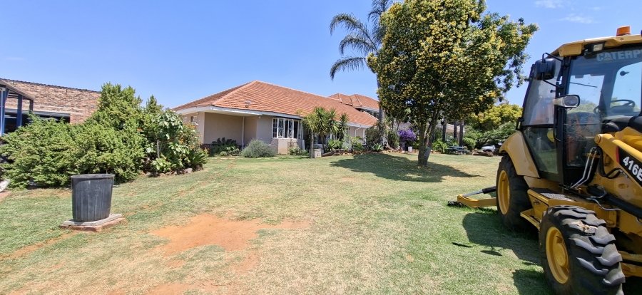 5 Bedroom Property for Sale in Chancliff A H Gauteng