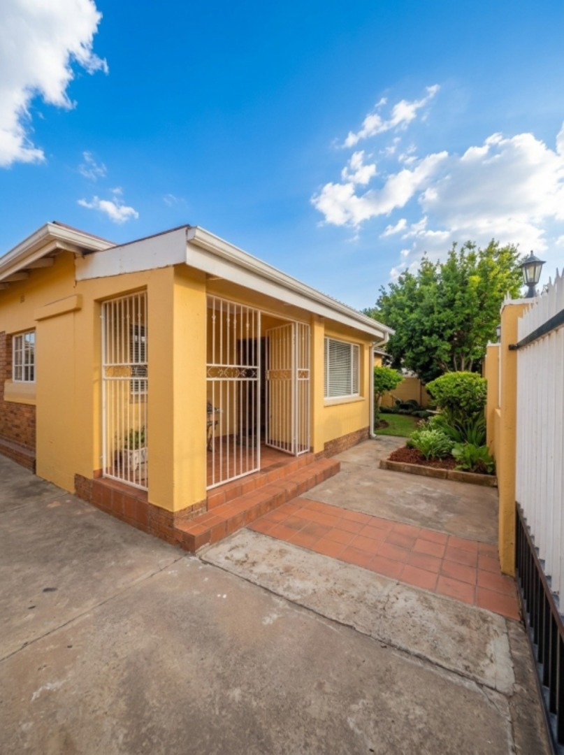 4 Bedroom Property for Sale in Regents Park Gauteng