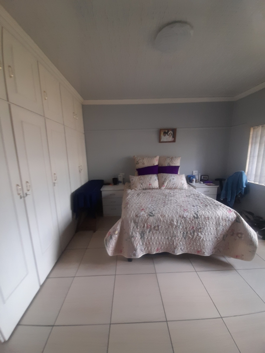 4 Bedroom Property for Sale in Regents Park Gauteng