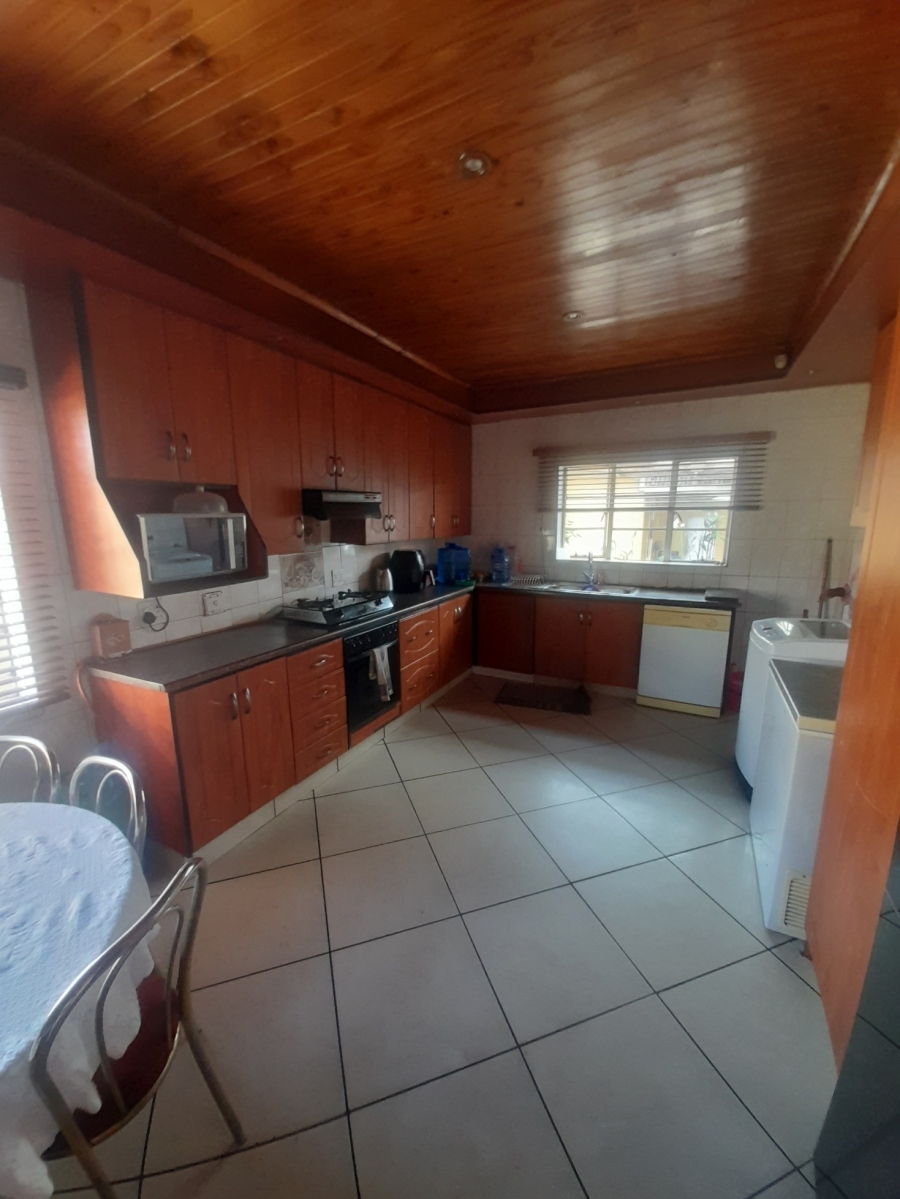 4 Bedroom Property for Sale in Regents Park Gauteng