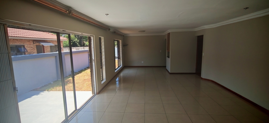 To Let 2 Bedroom Property for Rent in Albertsdal Gauteng