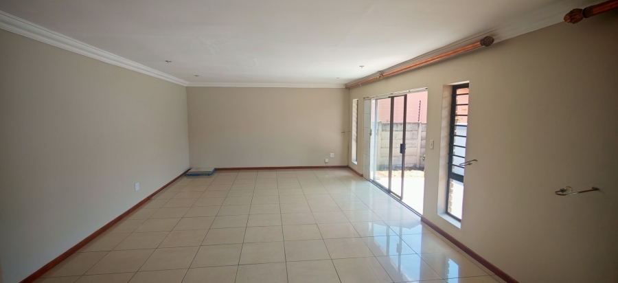 To Let 2 Bedroom Property for Rent in Albertsdal Gauteng