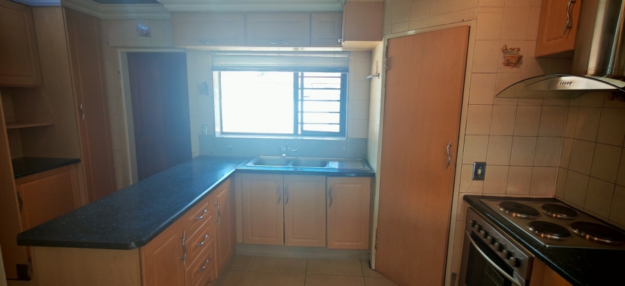 To Let 2 Bedroom Property for Rent in Albertsdal Gauteng
