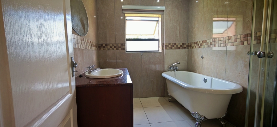 To Let 2 Bedroom Property for Rent in Albertsdal Gauteng