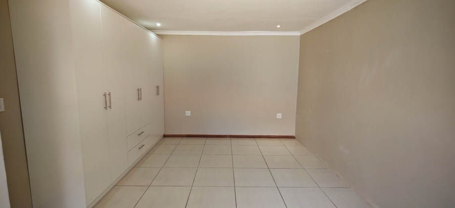To Let 2 Bedroom Property for Rent in Albertsdal Gauteng
