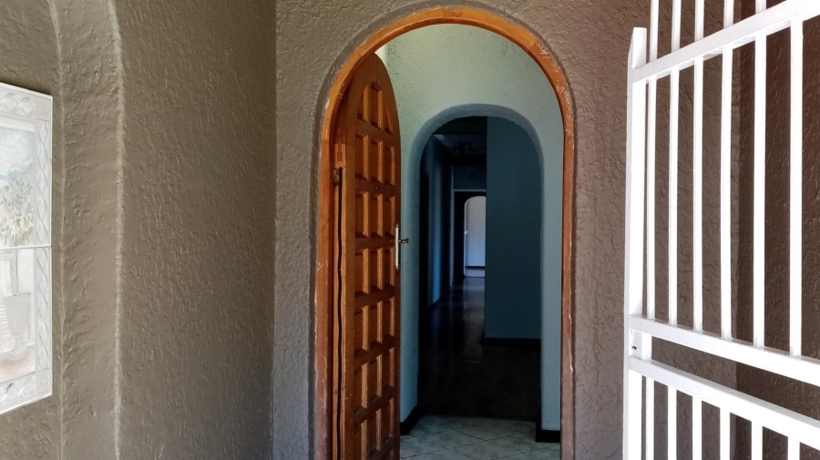 4 Bedroom Property for Sale in Brackendowns Gauteng