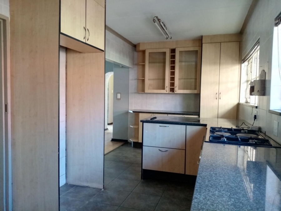 4 Bedroom Property for Sale in Brackendowns Gauteng