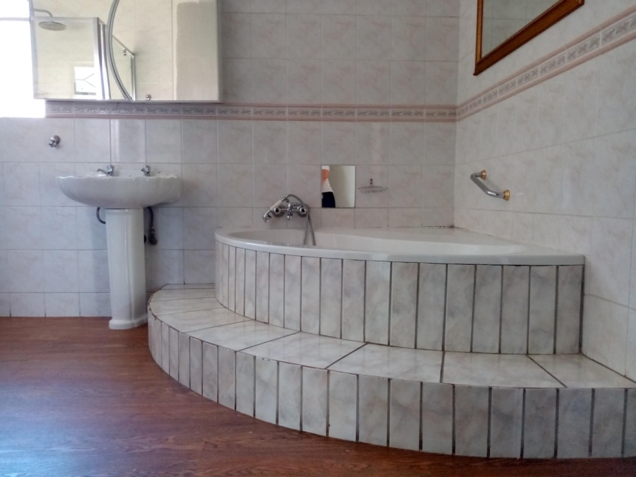 4 Bedroom Property for Sale in Brackendowns Gauteng