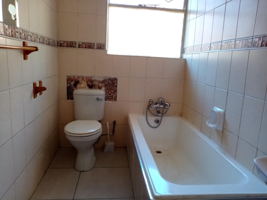 4 Bedroom Property for Sale in Brackendowns Gauteng
