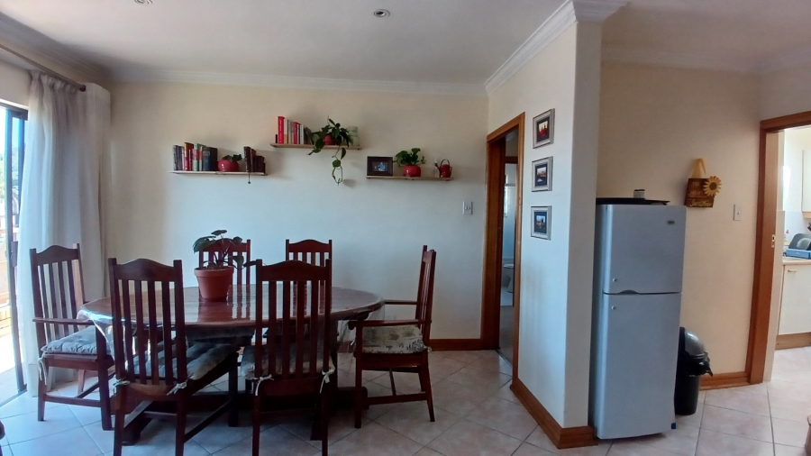 To Let 1 Bedroom Property for Rent in Glenvista Gauteng