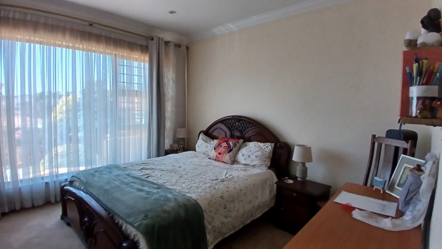 To Let 1 Bedroom Property for Rent in Glenvista Gauteng
