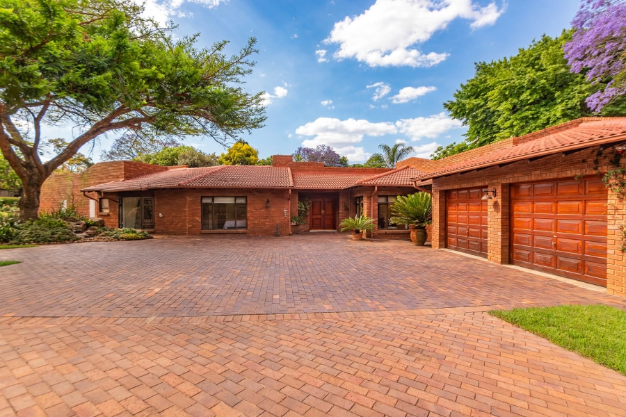 4 Bedroom Property for Sale in Bryanston Gauteng