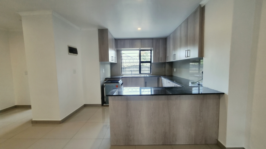 To Let 2 Bedroom Property for Rent in Hurlyvale Gauteng