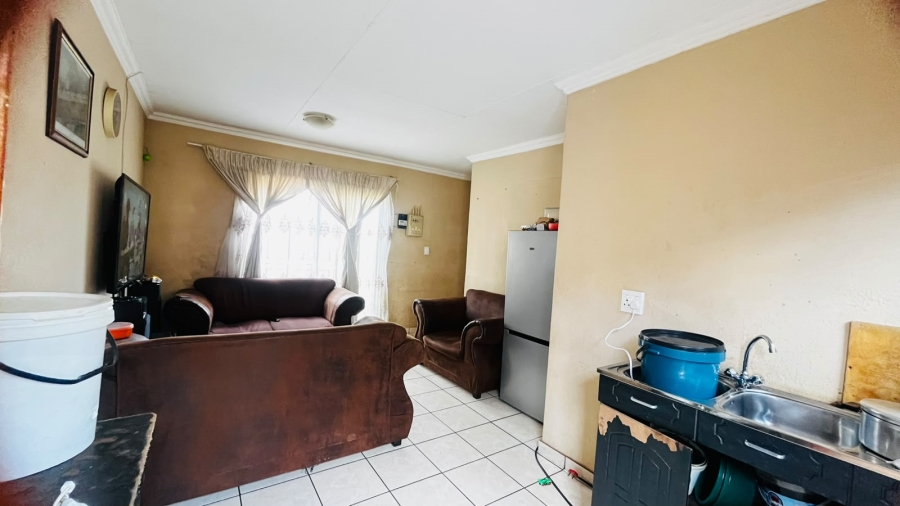 2 Bedroom Property for Sale in Chief A. Luthuli Park Gauteng