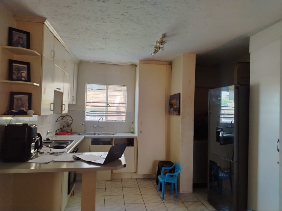 2 Bedroom Property for Sale in Kenleaf Gauteng