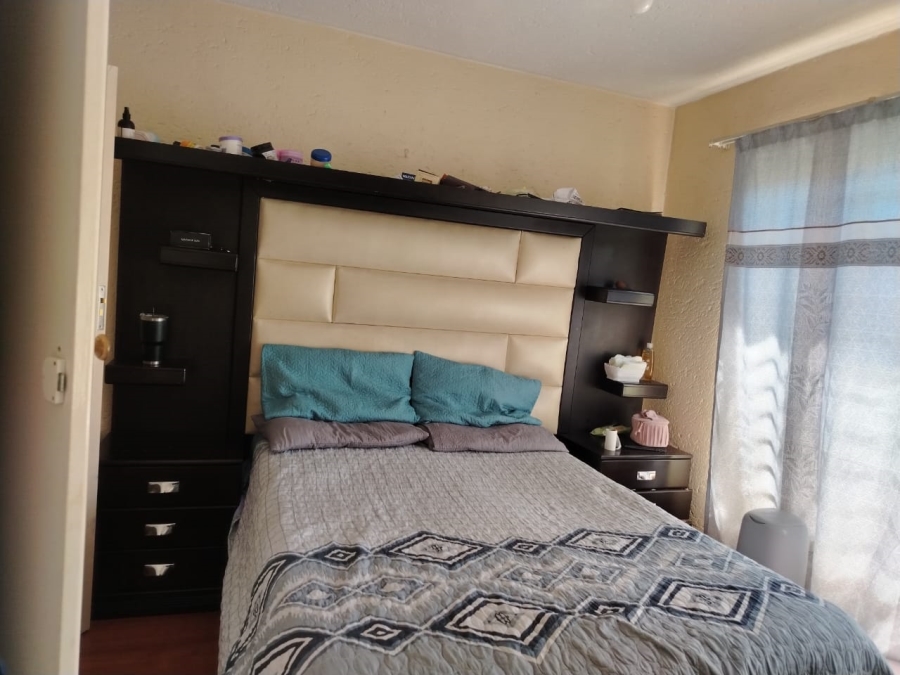 2 Bedroom Property for Sale in Kenleaf Gauteng