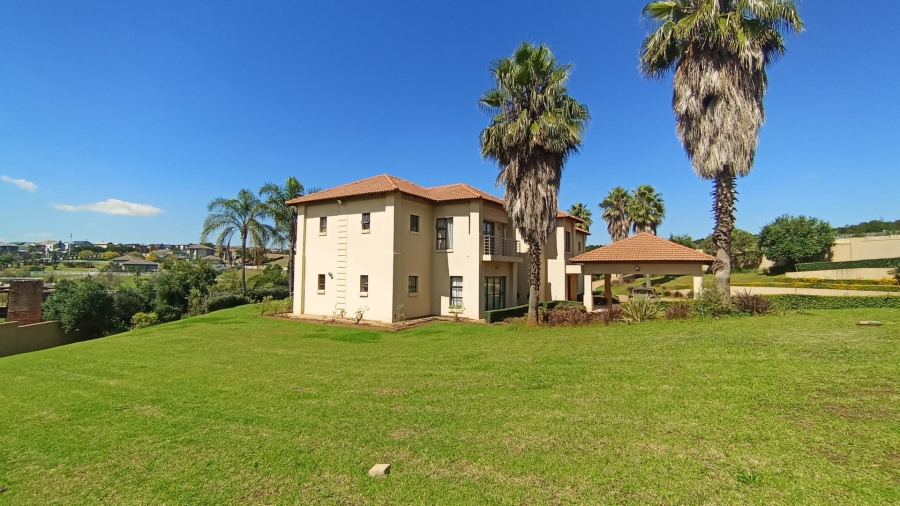 5 Bedroom Property for Sale in Rietfontein SH Gauteng