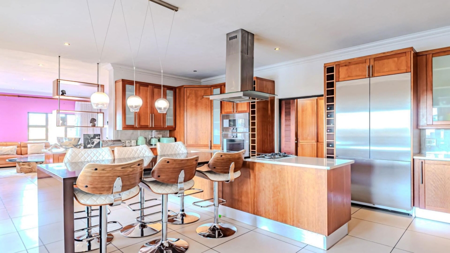 5 Bedroom Property for Sale in Rietfontein SH Gauteng