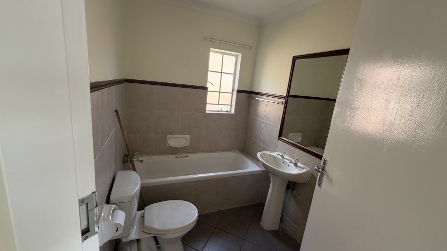 To Let 2 Bedroom Property for Rent in Sagewood Gauteng