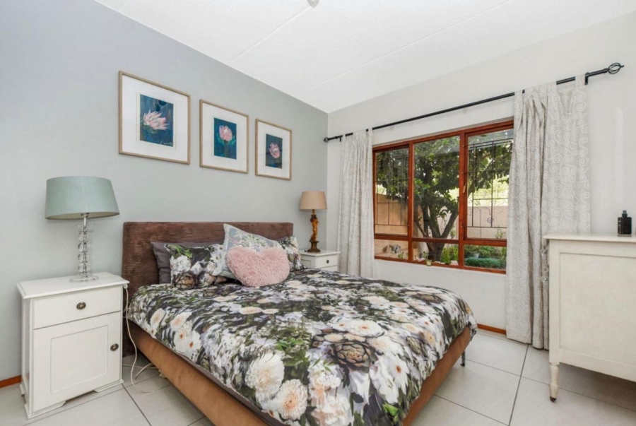 1 Bedroom Property for Sale in Paulshof Gauteng